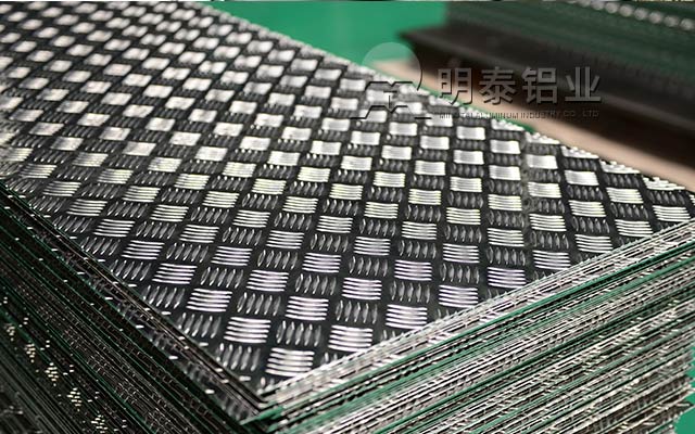 long8官方网站铝业5052花纹铝板品质优越