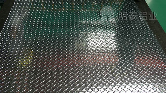 long8官方网站铝业5052花纹铝板品质优越